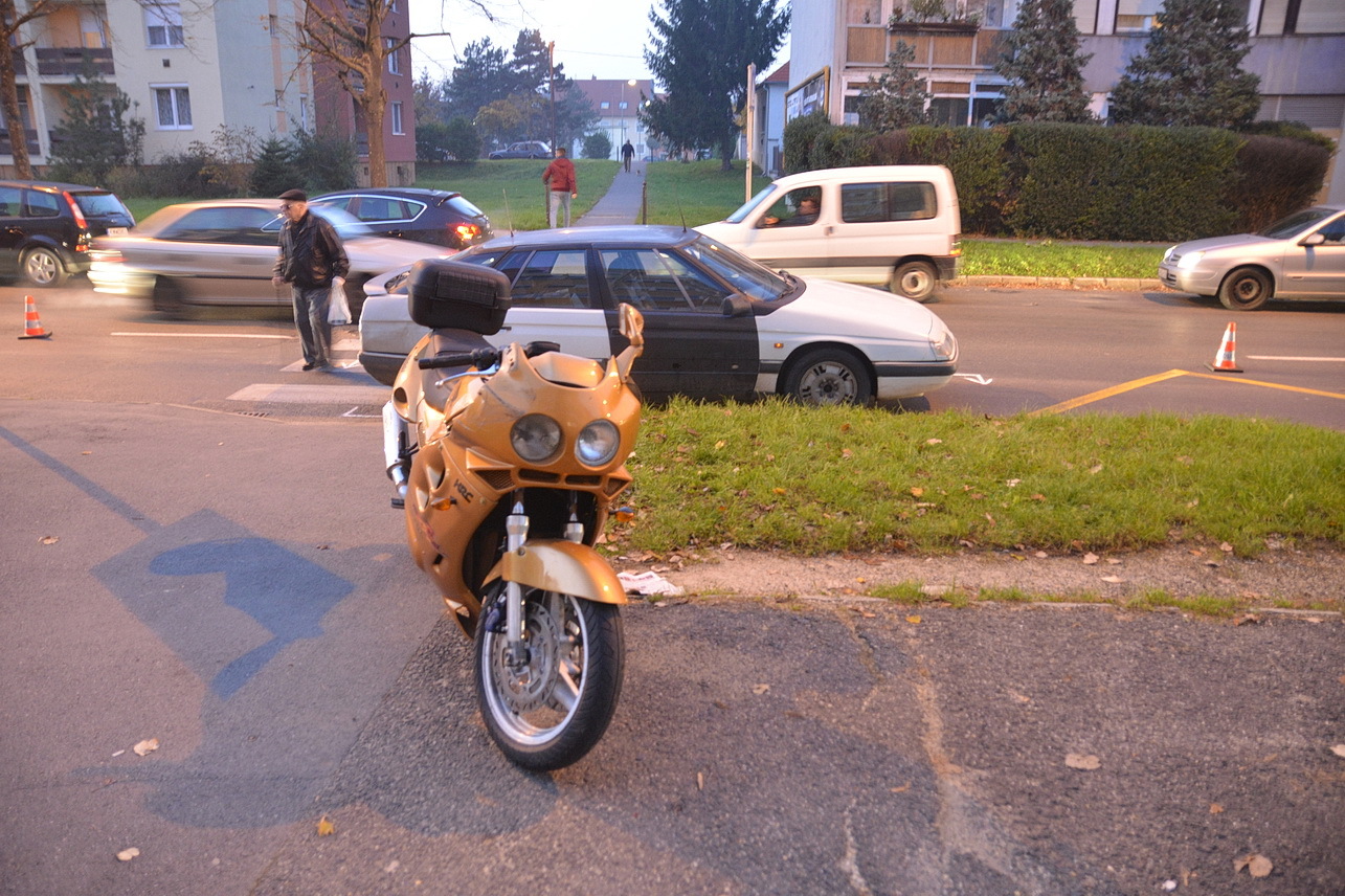 A motoros megúszta komolyabb sérülés nélkül