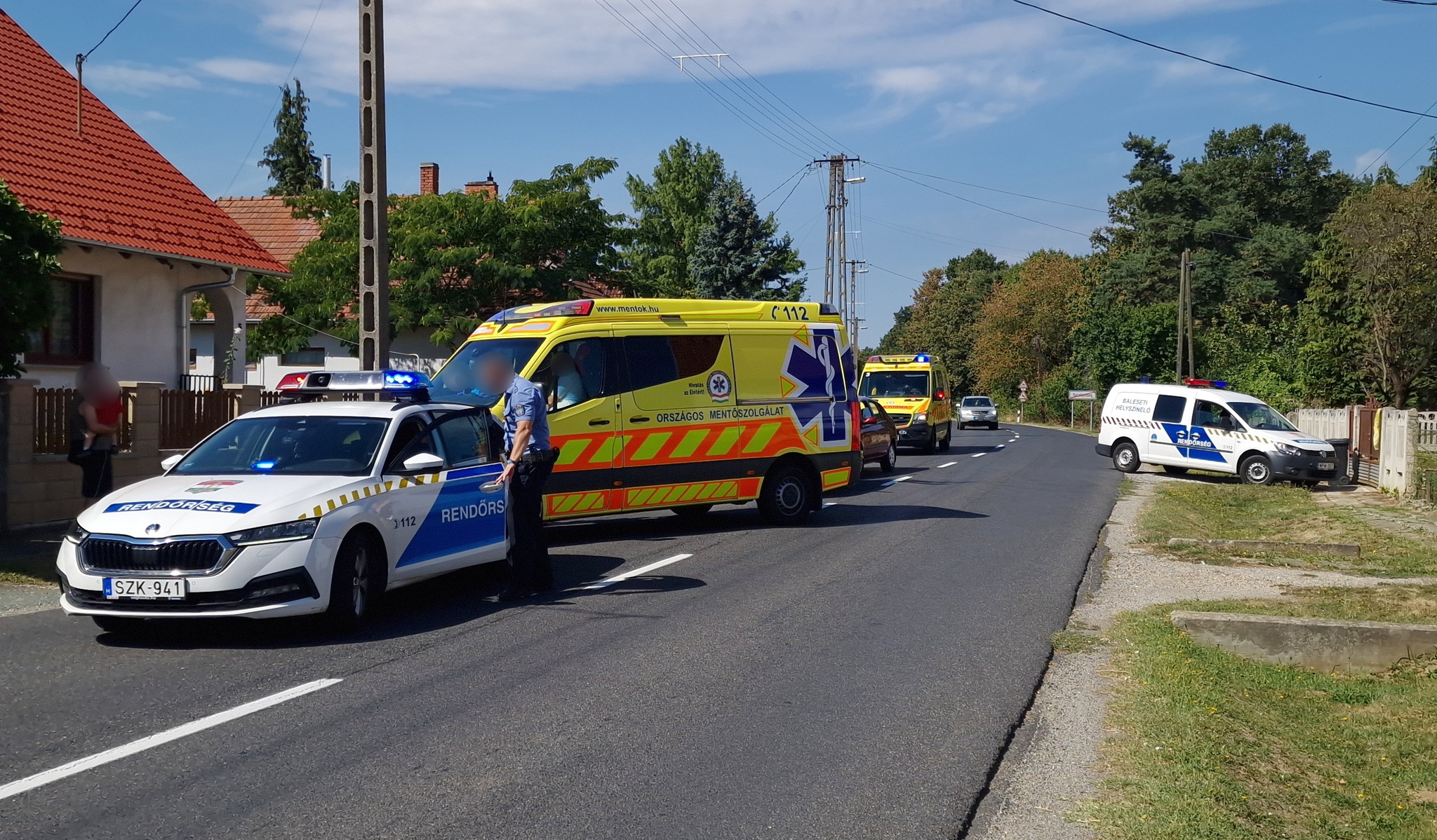 Nagyobb volt a füstje, mint a lángja - két Renault koccant Sorokpolányban Nagyobb volt a füstje, mint a lángja - két Renault koccant Sorokpolányban