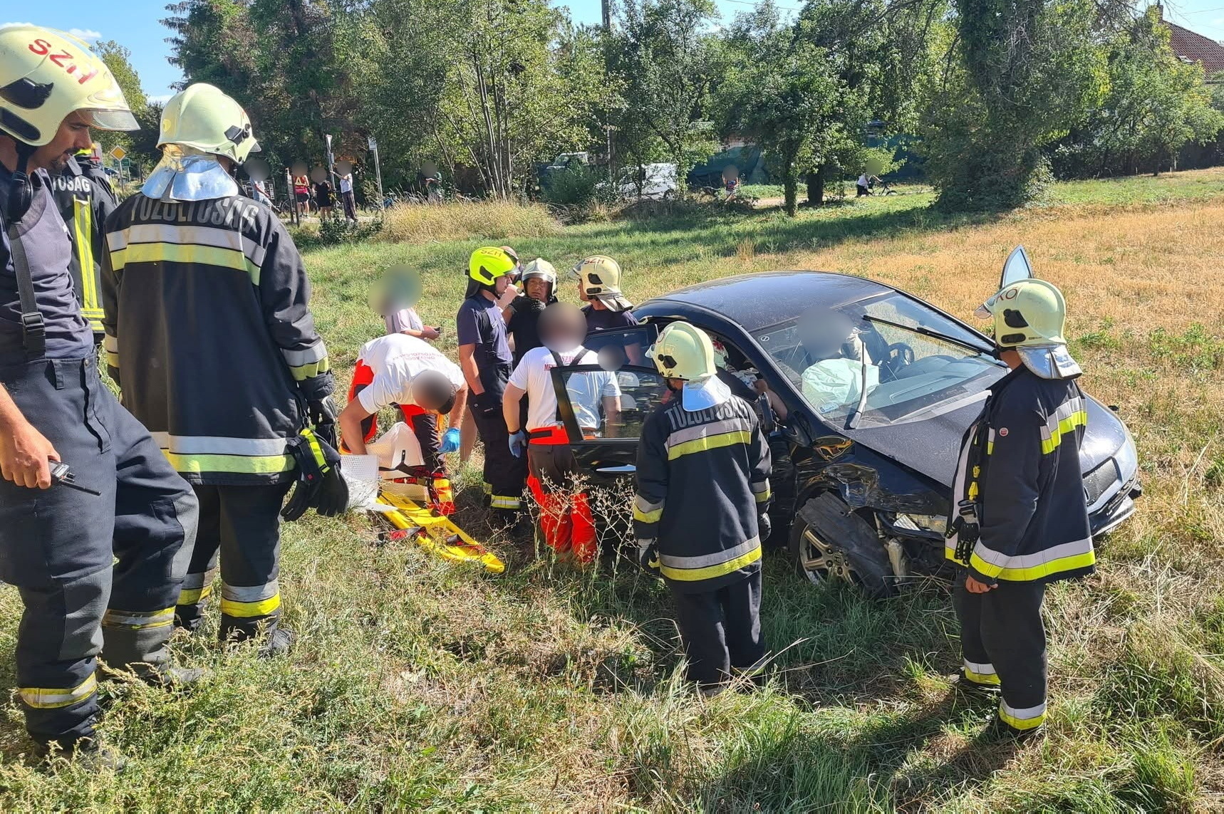 Előzésben lévő Honda elé kanyarodott egy Peugeot a 87-esen, Lukácsházánál - négyen megsérültek