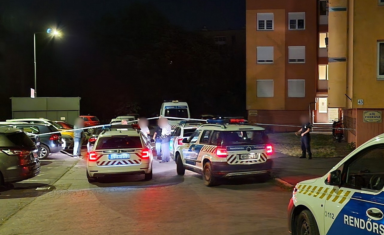 Haláleset egy szombthelyi tízemeletesben - Felmerült az idegenkezűség gyanújs.