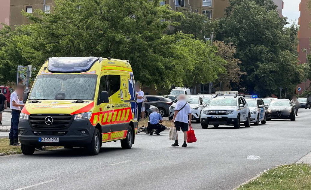 A biciklis asszony megsérült, az autóvezető elhajtott a helyszínről - Fotó: Olvasó