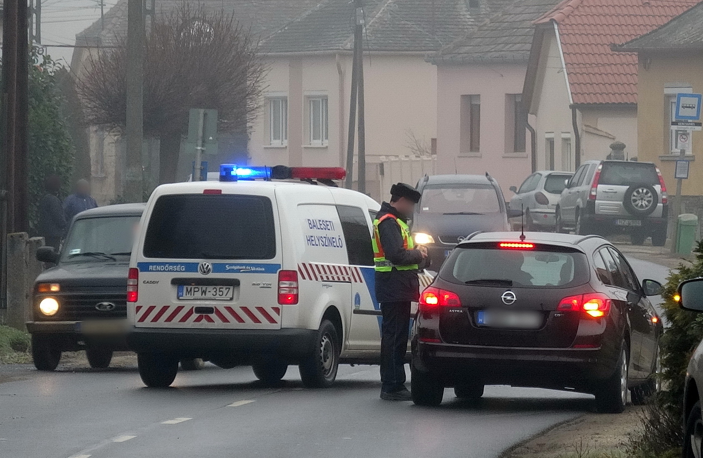 Kikerülték a rendőrautót