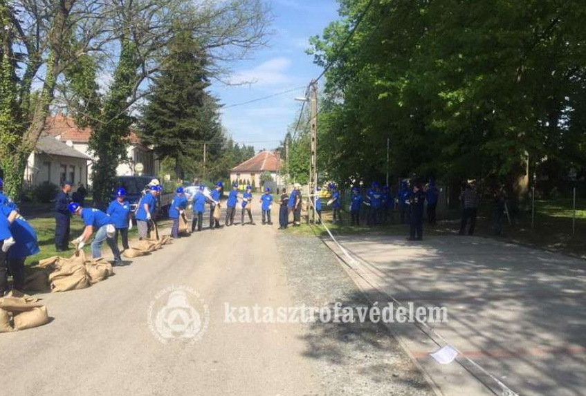nkéntes települési mentőcsoport alakult Csepregen  1.