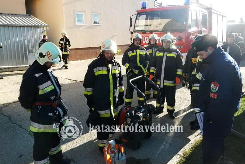 Önkéntes tűzoltók vizsgáztak Sárváron