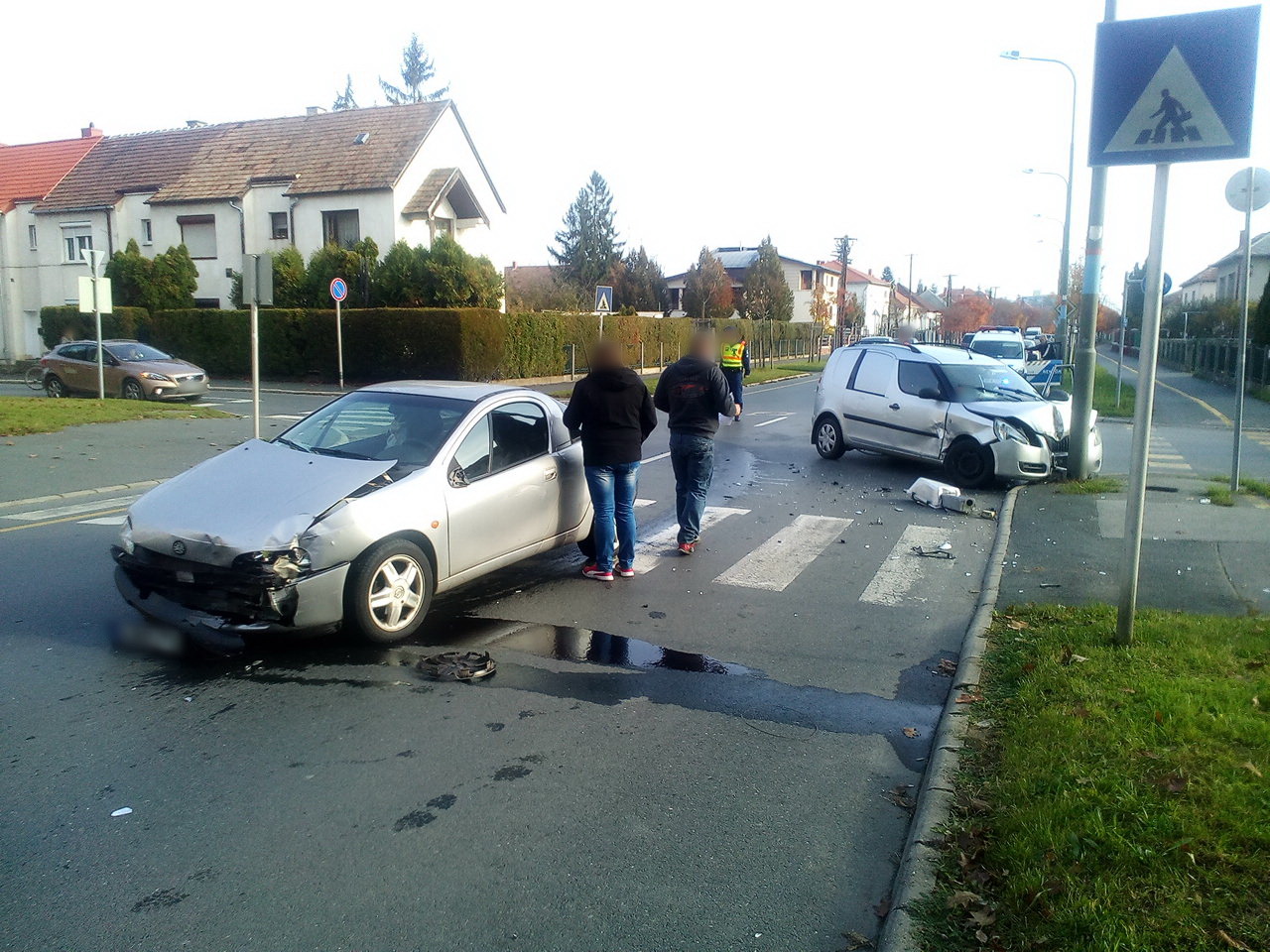 Oszlopnak lökött egy Skodát egy Opel Szombathelyen