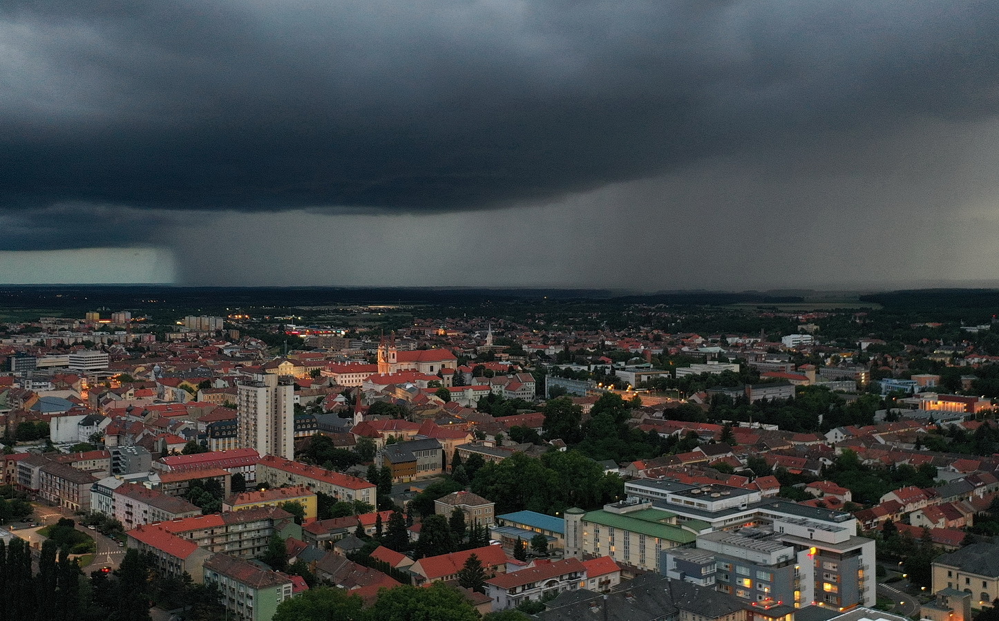 Zivatarfelhő Szombathely közelében - Fotó: 112Press