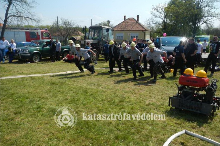 Csöngén versengtek az önkéntes tűzoltók  3.