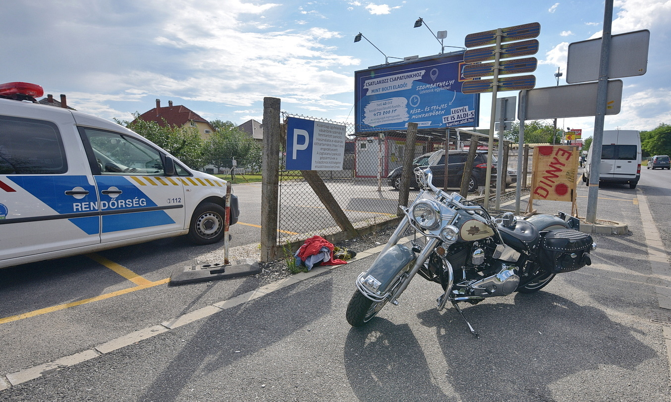 Harley Davidsonnal ütközött Ford furgonnak egy férfi Szombathely határában
