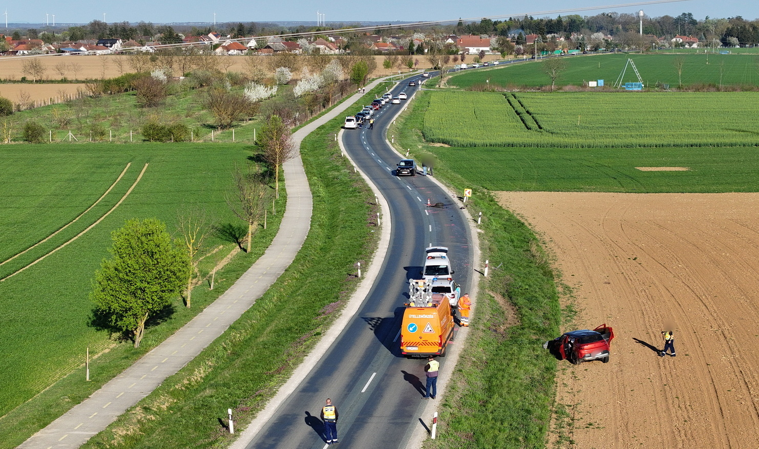Opel és Toyota ütközött érintőlegesen Tanakajd közelében, a 87-es főúton