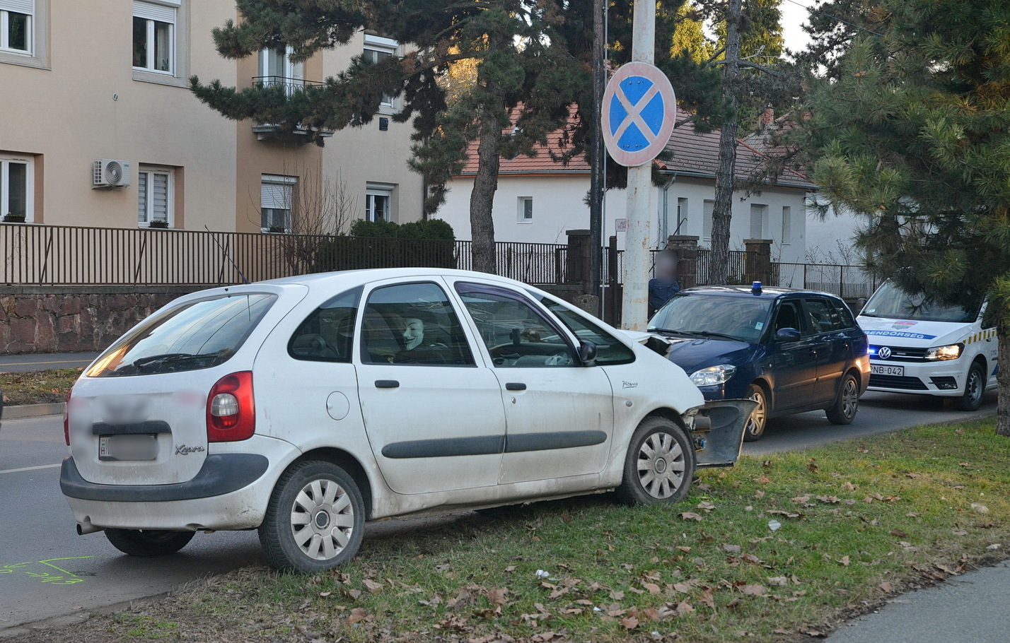 Ittasan, vezetői engedély nélkül okozott balesetet egy férfi Szombathelyen