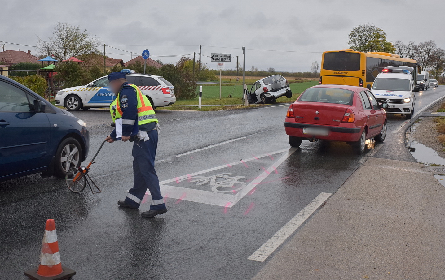 Ráfutásos baleset a 84-es főúton, Rábapatynál