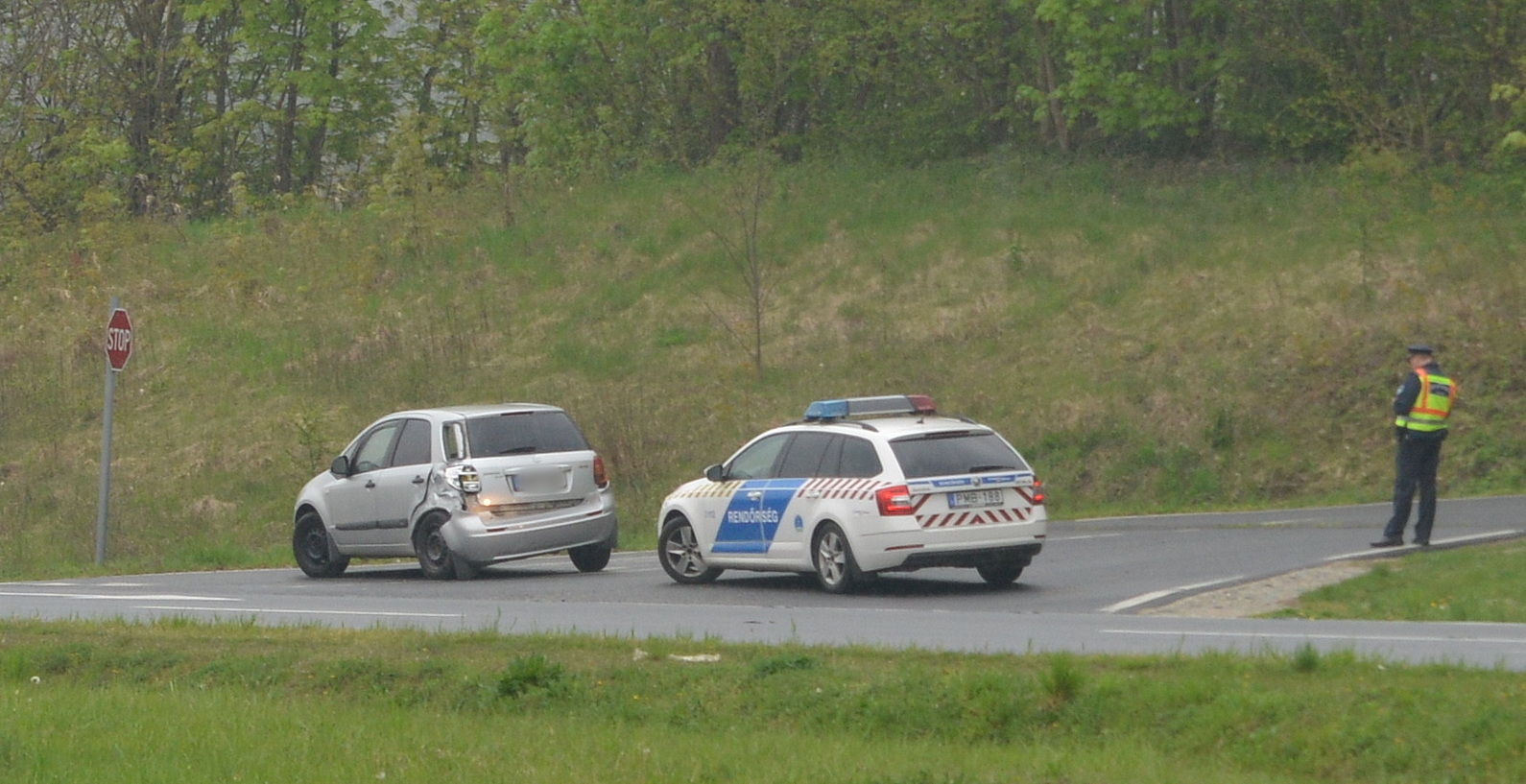 Baleset a 8-as és 87-es főút kereszteződésében