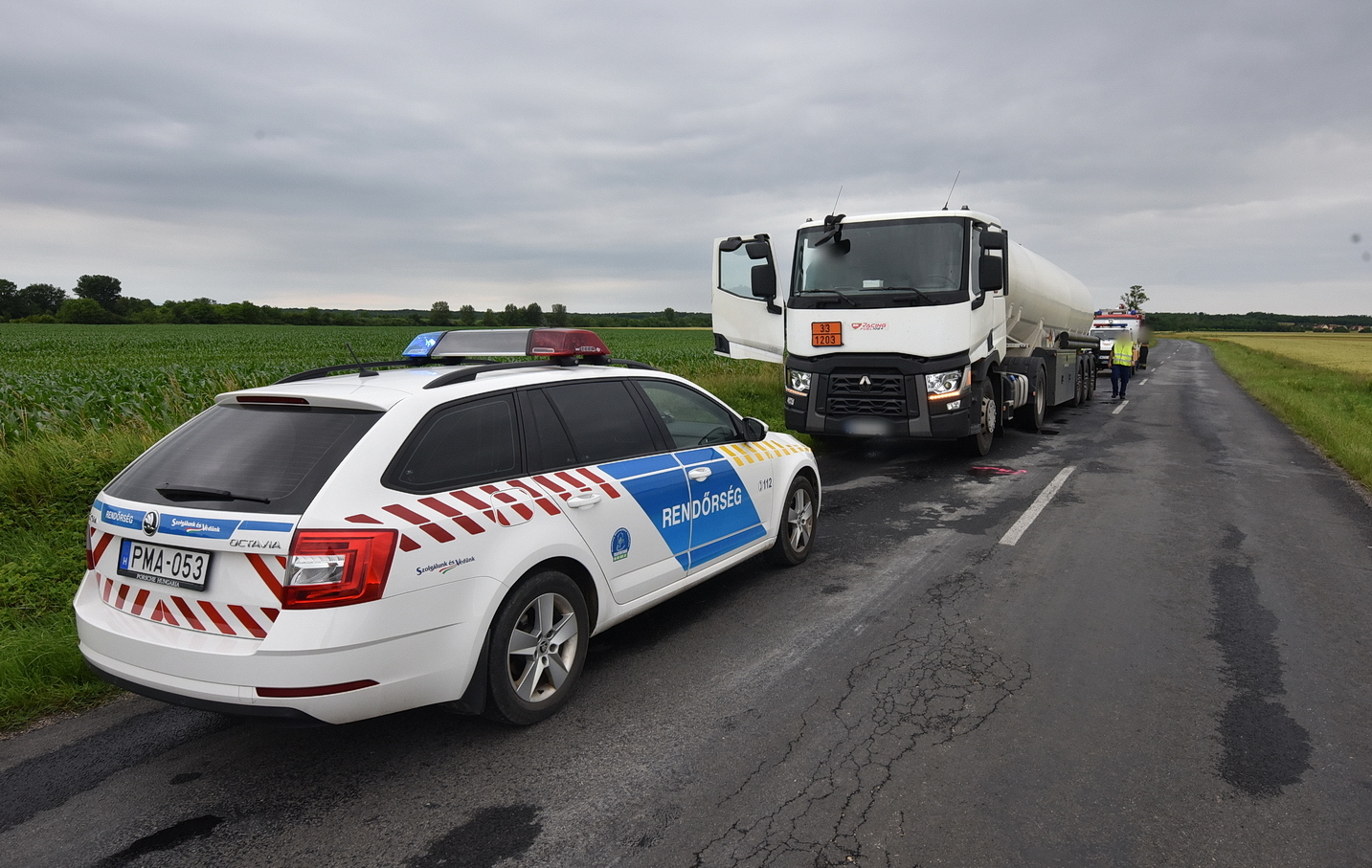 Tartályautónak ütközött VW Celldömölk közelében