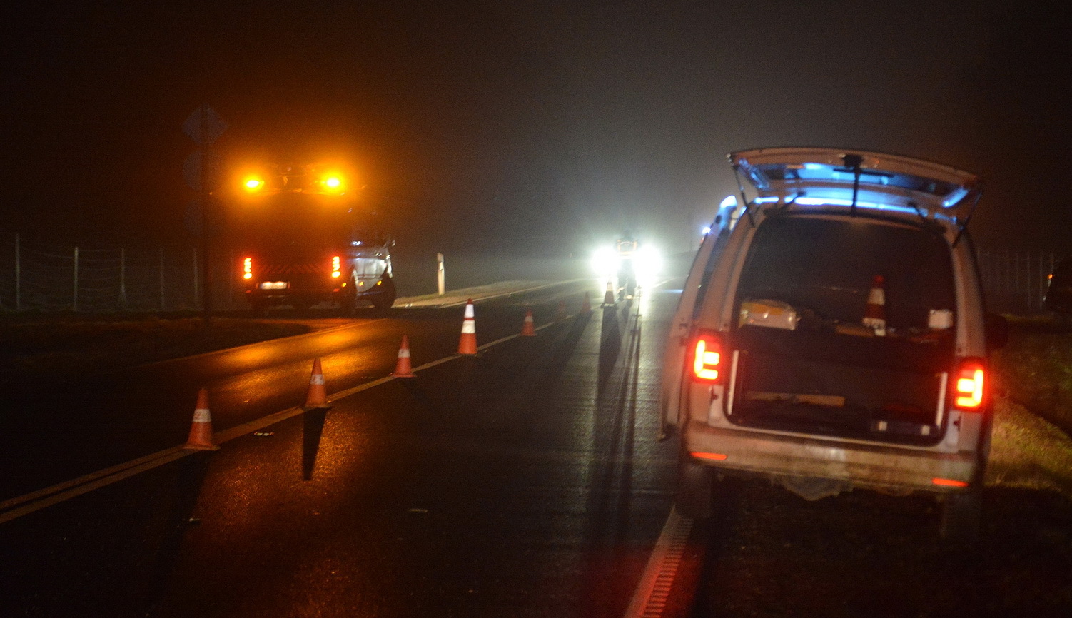Frontális ütközést került el a sofőr Egyházasrádóc közelében