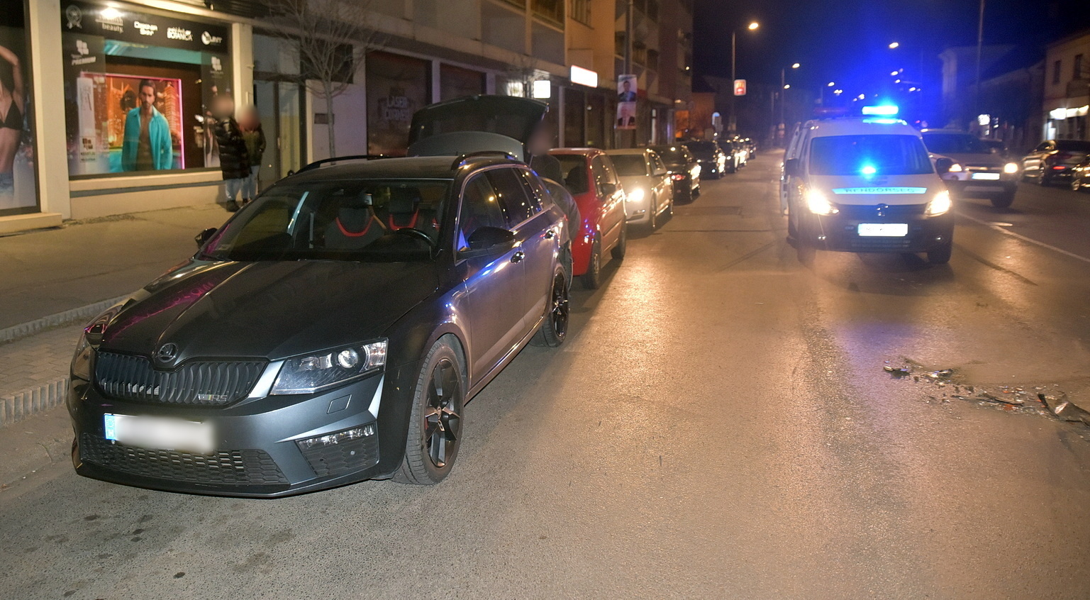 Volkswagen elé hajtott egy Skoda a szombathelyi Thököly Imre utcában