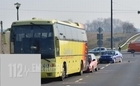 Egy busz és két autó ütközött össze Eszteregnyénél