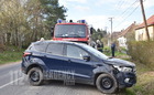 Villanyoszlopot tört ki egy Ford Jákon - elaludt a sofőr 