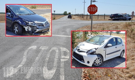 Két Toyota ütközött Lócs közelében - próbált kitérni a vétlen sofőr