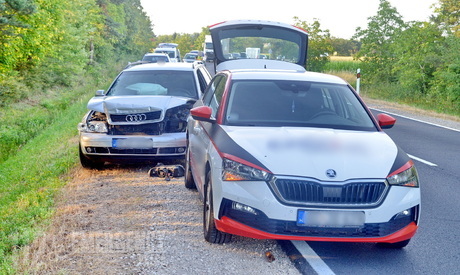 Szabálytalanul előző jármű miatt fékezőknek ütközött egy VW a 86-oson, Egyházasrádócnál